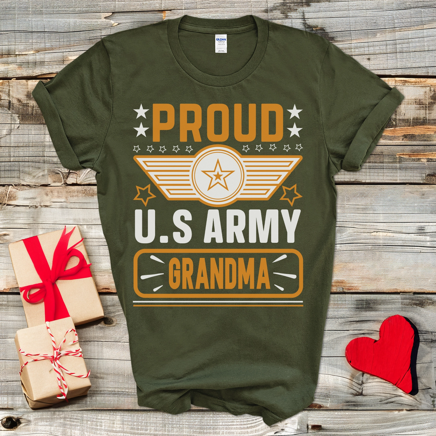 Proud U.S. Army Grandma T-Shirt